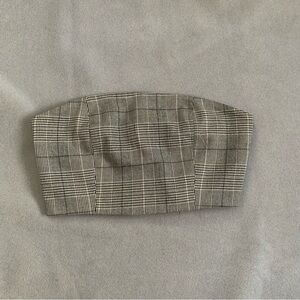 🎉Free with any purchase 🎉Forever 21 Contemporary Gray Plaid Strapless Top